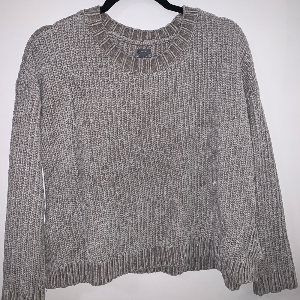 grey sweater